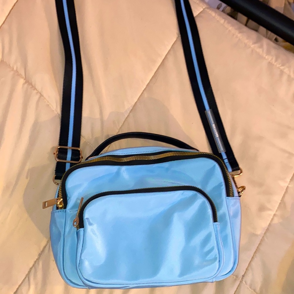 Baby blue shoulder/hand bag, four pockets detachable handle